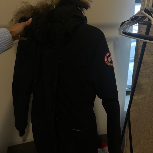 Canada Goose "Victoria" Fur-Hooded Parka Jacket - Picture 1 of 9